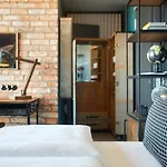 Fliegerdeich & Restaurant 4*