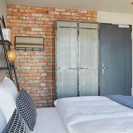 Fliegerdeich & Restaurant ווילהלמסהאבן