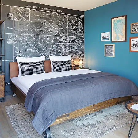 Fliegerdeich & Restaurant 4*